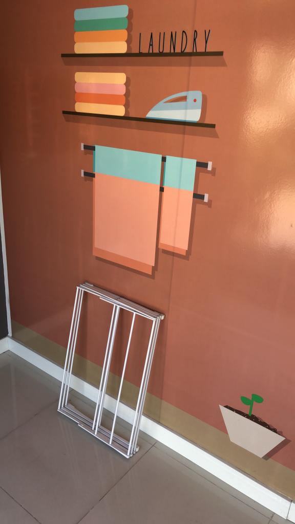 Varal Sanfonado de Chão Vertical Preto