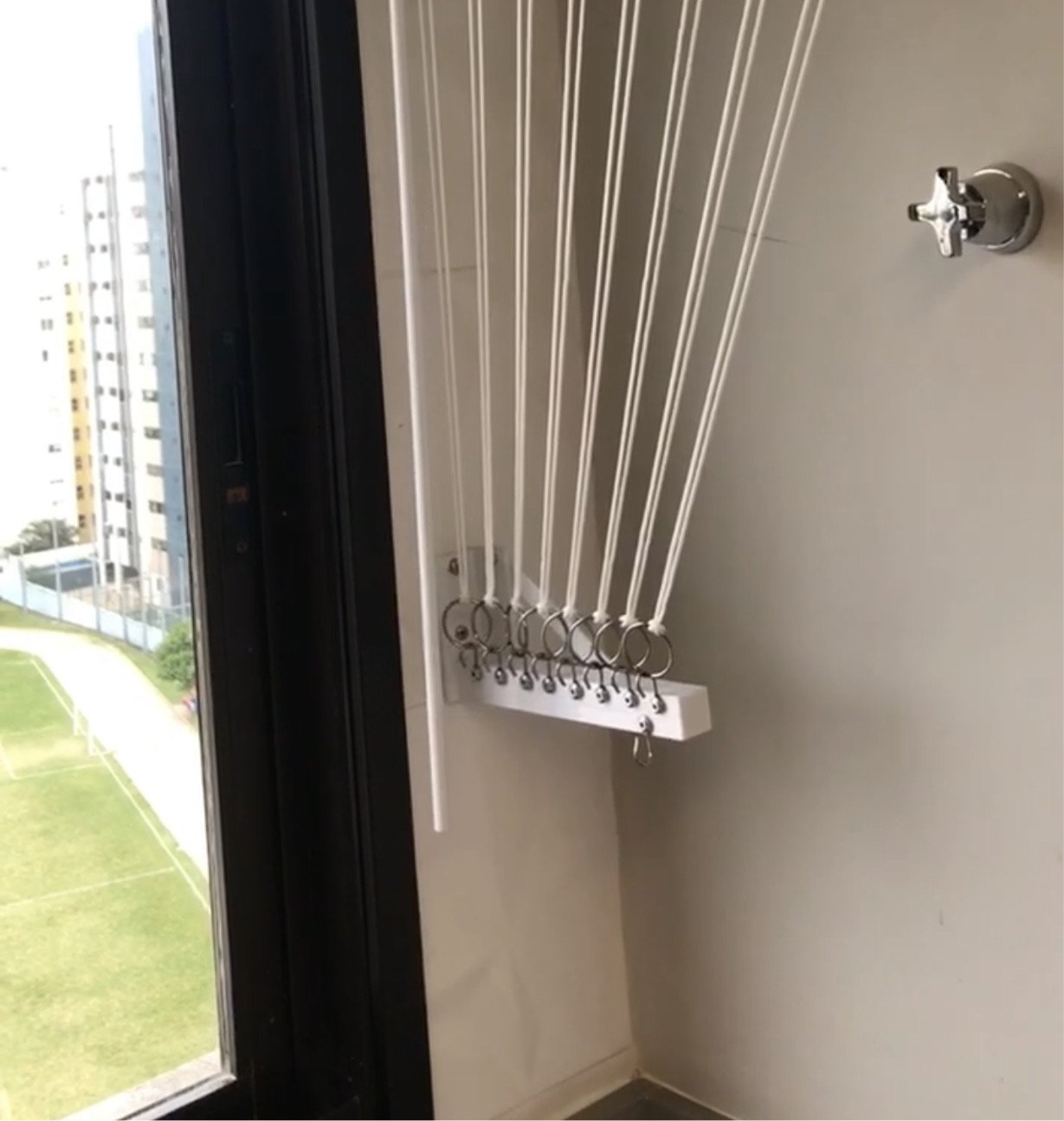 Varal Individual de Teto Comando com Suporte L